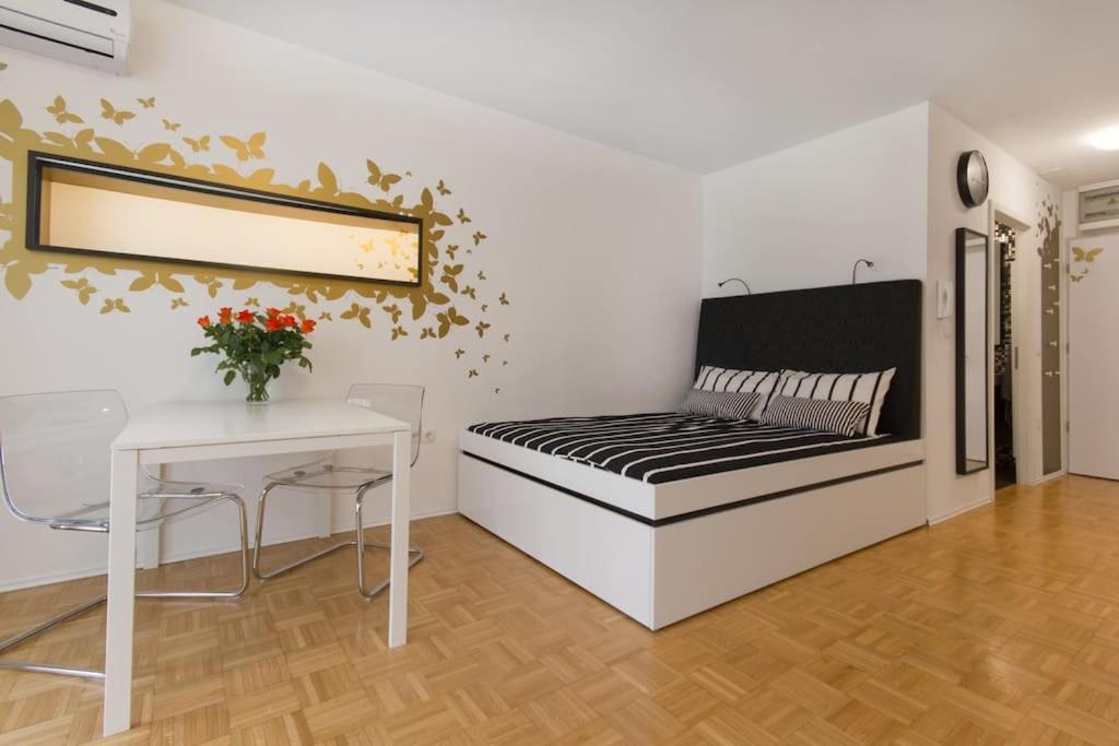Gorgeous Central Flat With Garage ليوبليانا المظهر الخارجي الصورة